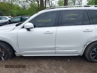 2018 Volvo XC90 Momentum z VIN YV4A22PK6J1337167, wystawiony jako IAAI lot #42146617 z przebiegiem 95 500 mil mil oraz . Historia ofert i sprzedaży dostępna na DreamBid. Obrazek 14.