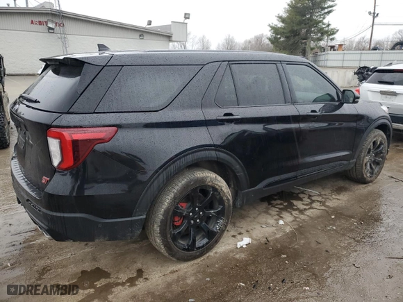 2021 Ford Explorer ST with VIN 1FM5K8GC1MGB65224, listed as a Copart auction lot 43061785 with 33,137 mi miles and Salvage Title. Bid and sale history available at carsss.com. Image 3.