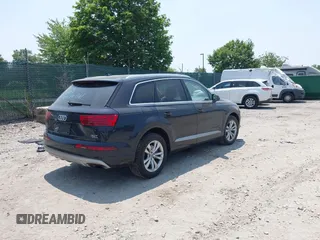 2017 Audi Q7 Premium Plus with VIN WA1LAAF76HD017887, listed as a IAAI auction lot 42426902 with 31,478 mi miles and . Bid and sale history available at DreamBid. Image 4.