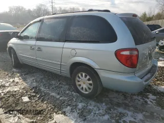 2002 Chrysler Town & Country LXi with VIN 2C8GP54L42R633877, listed as a Copart auction lot 42253175 with 193,587 mi miles and Clean Title. Bid and sale history available at carsss.com. Image 2.