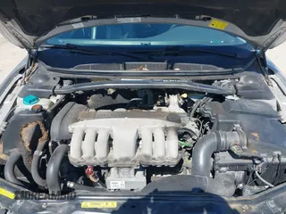 2000 Volvo S80 with VIN YV1TS94D3Y1113398, listed as a IAAI auction lot 42062279 with 112,752 mi miles. Bid and sale history available at carsss.com. Image 10.