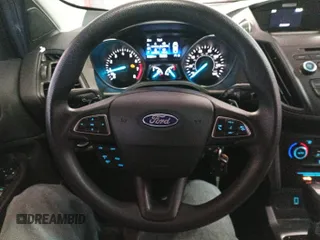 2017 Ford Escape SE z VIN 1FMCU0GD9HUD67764, wystawiony jako IAAI lot #42566602 z przebiegiem 111 244 mil mil oraz . Historia ofert i sprzedaży dostępna na DreamBid. Obrazek 16.