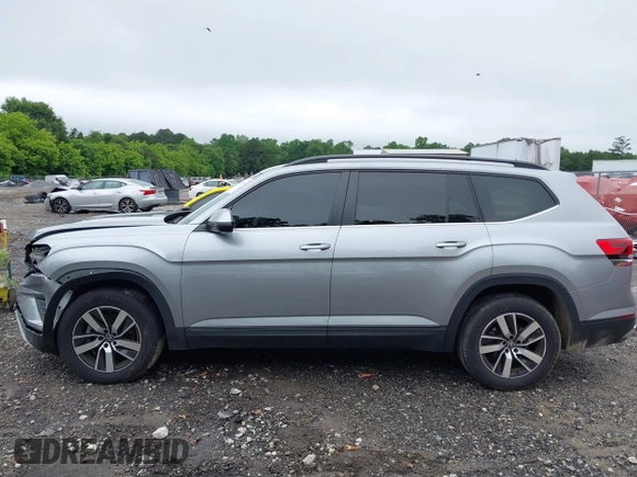 2022 Volkswagen Atlas SE with VIN 1V2DP2CA2NC531329, listed as a IAAI auction lot 42351869 with 38,315 mi miles and . Bid and sale history available at DreamBid. Image 14.
