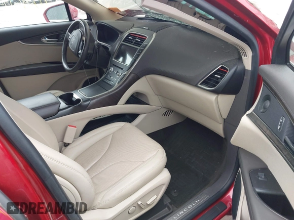2020 Lincoln Nautilus Reserve with VIN 2LMPJ6K93LBL03965, listed as a IAAI auction lot 42296195 with 23,699 mi miles and . Bid and sale history available at DreamBid. Image 5.