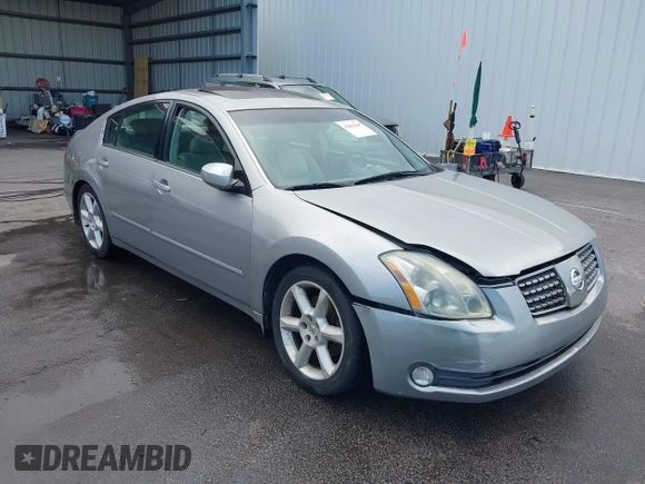 2004 Nissan Maxima SE with VIN 1N4BA41EX4C881792, listed as a IAAI auction lot 42083849 with 166,034 mi miles. Bid and sale history available at carsss.com. Image 1.
