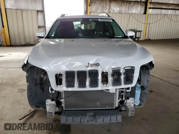 2019 Jeep Cherokee Latitude with VIN 1C4PJMCBXKD238157, listed as a Copart auction lot 50930335 with 89,006 mi miles and Salvage Title. Bid and sale history available at carsss.com. Image 5.