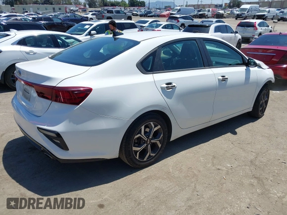 2021 Kia Forte LXS с VIN 3KPF24AD1ME309812, выставлен на аукционе IAAI как лот 42152250 с пробегом 78 471 миль миль и . История ставок и продаж доступна на DreamBid. Изображение 4.
