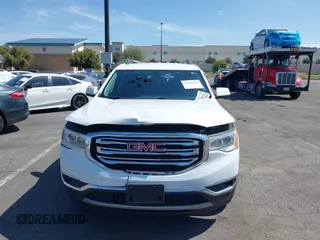 2019 GMC Acadia SLT z VIN 1GKKNMLS0KZ235497, wystawiony jako IAAI lot #41803755 z przebiegiem 80 740 mil mil oraz . Historia ofert i sprzedaży dostępna na DreamBid. Obrazek 12.
