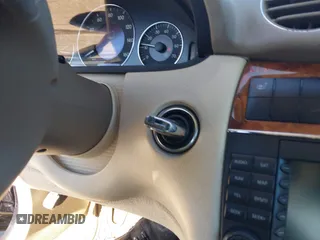 2008 Mercedes-Benz CLK 350 with VIN WDBTJ56H78F239864, listed as a IAAI auction lot 41634421 with 160,664 mi miles and . Bid and sale history available at carsss.com. Image 11.