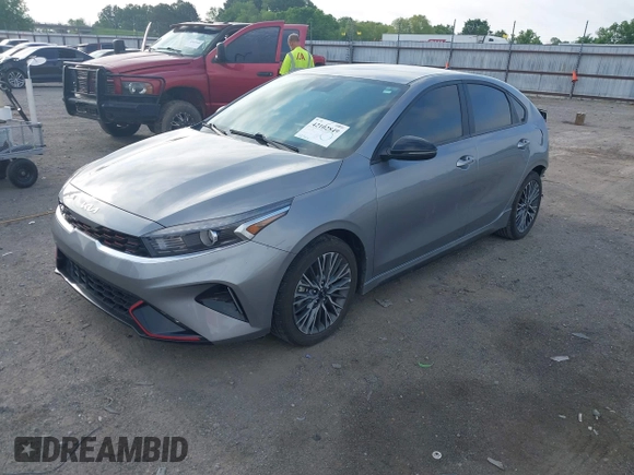 2023 Kia Forte GT-Line z VIN 3KPF54ADXPE665459, wystawiony jako IAAI lot #42102849 z przebiegiem 31 554 mil mil oraz . Historia ofert i sprzedaży dostępna na DreamBid. Obrazek 19.
