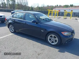 2008 BMW 3 Series 328xi with VIN WBAVC735X8KX92684, listed as a IAAI auction lot 42108049 with 275,323 mi miles. Bid and sale history available at carsss.com. Image 1.