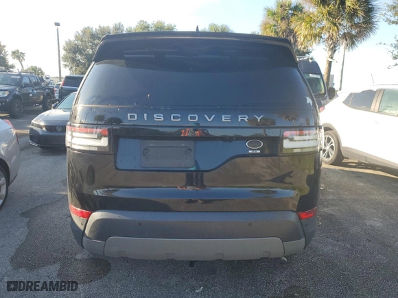 2017 Land Rover Discovery SE with VIN SALRGBBV1HA041811, listed as a Copart auction lot 73870814 with 0 mi miles and Salvage Title. Bid and sale history available at carsss.com. Image 6.