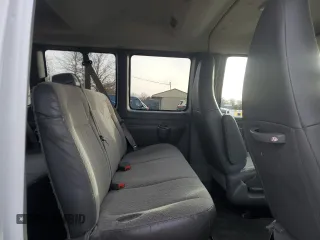 2016 Chevrolet Express Passenger LT z VIN 1GAZGPFG4G1162906, wystawiony jako Copart lot #45040295 z przebiegiem Nie podano mil oraz Szkoda całkowita • Salvage title. Historia ofert i sprzedaży dostępna na DreamBid. Obrazek 11.