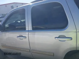 2013 Chevrolet Tahoe LS with VIN 1GNSCAE00DR361459, listed as a IAAI auction lot 41614458 with 171,925 mi miles and . Bid and sale history available at DreamBid. Image 14.
