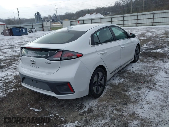 2020 Hyundai Ioniq SEL z VIN KMHC85LC4LU239732, wystawiony jako IAAI lot #41002757 z przebiegiem 76 379 mil mil oraz . Historia ofert i sprzedaży dostępna na DreamBid. Obrazek 4.