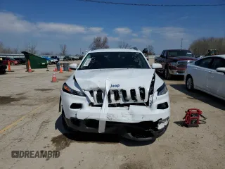 2015 Jeep Cherokee Latitude with VIN 1C4PJMCB3FW668400, listed as a Copart auction lot 48825454 with 111,284 mi miles and Non Repairable. Bid and sale history available at carsss.com. Image 5.