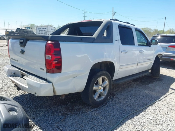 2009 Chevrolet Avalanche LT w/2LT with VIN 3GNEC22029G165263, listed as a IAAI auction lot 41812096 with 206,530 mi miles. Bid and sale history available at carsss.com. Image 4.