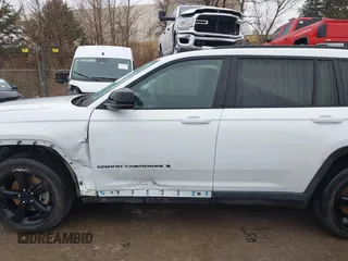 2023 Jeep Grand Cherokee Laredo с VIN 1C4RJKAGXP8894578, выставлен на аукционе IAAI как лот 41525487 с пробегом 43 222 миль миль и . История ставок и продаж доступна на DreamBid. Изображение 14.