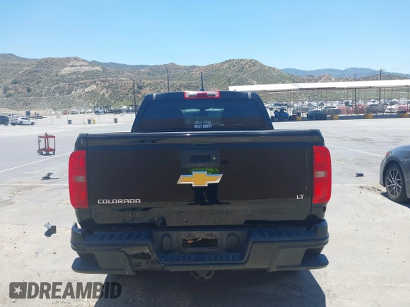 2019 Chevrolet Colorado 2WD LT z VIN 1GCGSCEA0K1105615, wystawiony jako IAAI lot #42279569 z przebiegiem 178 329 mil mil oraz . Historia ofert i sprzedaży dostępna na DreamBid. Obrazek 16.