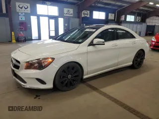 2019 Mercedes-Benz CLA 250 z VIN WDDSJ4GB4KN744944, wystawiony jako Copart lot #57794705 z przebiegiem 55 231 mil mil oraz Szkoda całkowita • Salvage title. Historia ofert i sprzedaży dostępna na DreamBid. Obrazek 1.