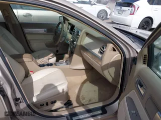 2008 Lincoln MKZ with VIN 3LNHM26T58R612044, listed as a IAAI auction lot 40587430 with 114,363 mi miles. Bid and sale history available at carsss.com. Image 5.