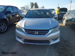 2015 Honda Accord Sedan EX-L with VIN 1HGCR2F86FA104086, listed as a IAAI auction lot 41395174 with 199,287 mi miles. Bid and sale history available at carsss.com. Image 12.