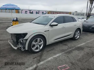 2019 Audi e-tron Prestige with VIN WA1VABGE2KB015679, listed as a Copart auction lot 59613335 with 65,043 mi miles and Salvage title. Bid and sale history available at DreamBid. Image 1.