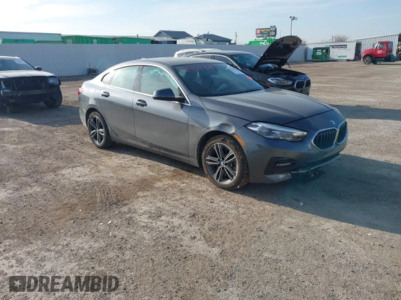 2021 BMW 2 Series 228i xDrive z VIN WBA73AK00M7H55428, wystawiony jako IAAI lot #41441756 z przebiegiem 65 763 mil mil oraz . Historia ofert i sprzedaży dostępna na DreamBid. Obrazek 1.