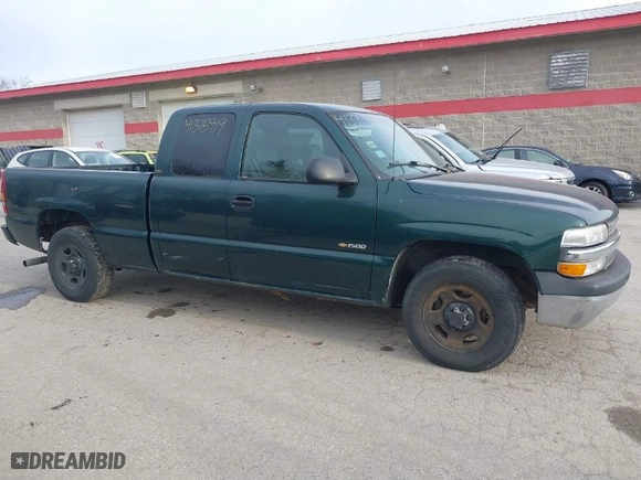 2002 Chevrolet Silverado 1500 LS with VIN 2GCEC19W421188121, listed as a IAAI auction lot 41375919 with 146,052 mi miles. Bid and sale history available at carsss.com. Image 14.