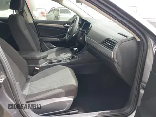 2021 Volkswagen Jetta S z VIN 3VWC57BU0MM032910, wystawiony jako IAAI lot #41836545 z przebiegiem 64 042 mil mil oraz . Historia ofert i sprzedaży dostępna na DreamBid. Obrazek 5.