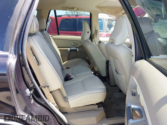 2010 Volvo XC90 с VIN YV4852CT2A1547995, выставлен на аукционе IAAI как лот 42530748 с пробегом 118 804 миль миль и . История ставок и продаж доступна на DreamBid. Изображение 8.