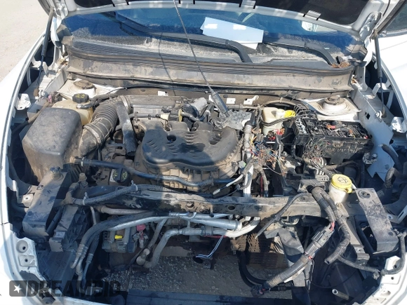 2014 Jeep Cherokee Limited with VIN 1C4PJLDSXEW118473, listed as a IAAI auction lot 41359322 with 111,000 mi miles. Bid and sale history available at carsss.com. Image 10.