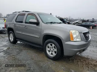 2007 GMC Yukon SLE with VIN 1GKFK13017J106357, listed as a Copart auction lot 84401114 with 279,899 mi miles and Salvage Title. Bid and sale history available at carsss.com. Image 4.