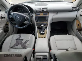 2007 Mercedes-Benz C 350 Sport z VIN WDBRF56H57F881199, wystawiony jako Copart lot #47779325 z przebiegiem 266 720 mil mil oraz Szkoda całkowita • Salvage title. Historia ofert i sprzedaży dostępna na DreamBid. Obrazek 8.