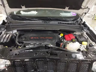 2020 Jeep Renegade Jeepster with VIN ZACNJBAB6LPL92993, listed as a IAAI auction lot 41815847 with 36,314 mi miles and . Bid and sale history available at DreamBid. Image 10.