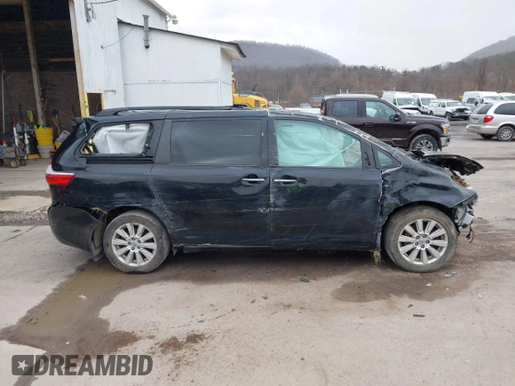2017 Toyota Sienna XLE with VIN 5TDDZ3DC9HS147035, listed as a IAAI auction lot 41737602 with 82,008 mi miles and . Bid and sale history available at DreamBid. Image 14.