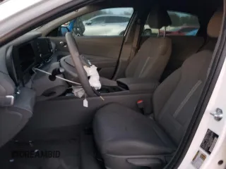 2024 Hyundai Elantra SE with VIN KMHLL4DG6RU843446, listed as a Copart auction lot 44103865 with 9,672 mi miles and Clean Title. Bid and sale history available at DreamBid. Image 7.