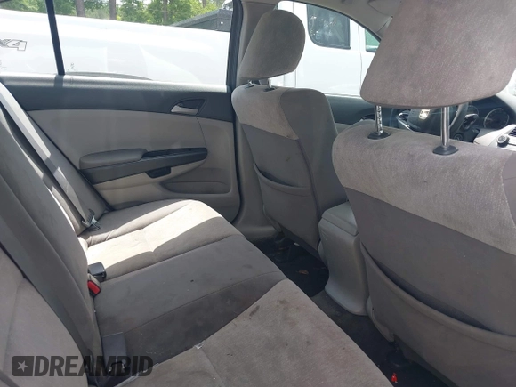 2010 Honda Accord LX z VIN 1HGCP2F39AA184843, wystawiony jako IAAI lot #42240208 z przebiegiem 179 667 mil mil oraz . Historia ofert i sprzedaży dostępna na DreamBid. Obrazek 8.