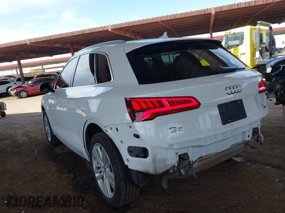 2018 Audi Q5 Premium Plus with VIN WA1BNAFY2J2218812, listed as a IAAI auction lot 41966425 with 67,530 mi miles. Bid and sale history available at carsss.com. Image 19.