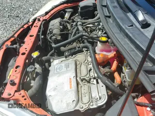 2012 Toyota Prius One z VIN JTDKDTB38C1017620, wystawiony jako IAAI lot #42647343 z przebiegiem 146 011 mil mil oraz . Historia ofert i sprzedaży dostępna na DreamBid. Obrazek 20.