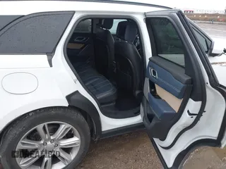 2018 Land Rover Range Rover Velar with VIN SALYC2RVXJA700410, listed as a IAAI auction lot 41534681 with 38,447 mi miles and . Bid and sale history available at DreamBid. Image 8.