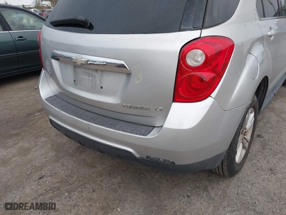 2010 Chevrolet Equinox LT w/1LT with VIN 2CNALDEW0A6300352, listed as a IAAI auction lot 41871661 with 177,078 mi miles. Bid and sale history available at carsss.com. Image 6.
