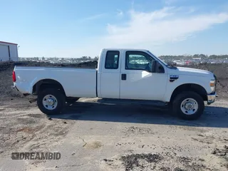 2008 Ford Super Duty F-250 SRW XL with VIN 1FTSX215X8EB47211, listed as a IAAI auction lot 41835753 with 274,515 mi miles. Bid and sale history available at carsss.com. Image 14.