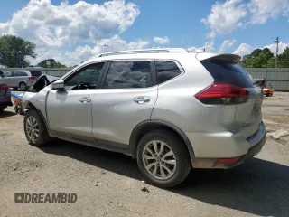 2017 Nissan Rogue SV z VIN KNMAT2MT1HP524868, wystawiony jako Copart lot #55828665 z przebiegiem 189 223 mil mil oraz Szkoda całkowita • Salvage title. Historia ofert i sprzedaży dostępna na DreamBid. Obrazek 2.