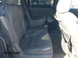 2007 Honda Odyssey EX-L with VIN 5FNRL38727B028976, listed as a IAAI auction lot 42138341 with 169,936 mi miles. Bid and sale history available at carsss.com. Image 8.