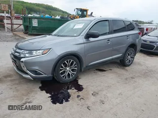 2018 Mitsubishi Outlander ES z VIN JA4AZ2A32JZ004749, wystawiony jako IAAI lot #42172216 z przebiegiem 95 533 mil mil oraz . Historia ofert i sprzedaży dostępna na DreamBid. Obrazek 2.