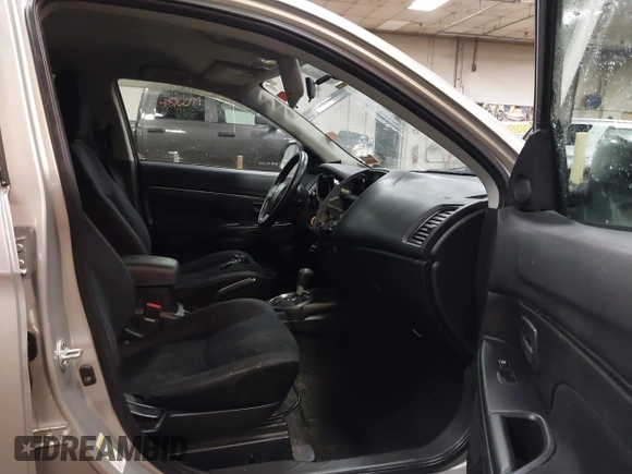2015 Mitsubishi Outlander Sport ES with VIN 4A4AR3AU1FE043294, listed as a IAAI auction lot 41920523 with 103,612 mi miles. Bid and sale history available at carsss.com. Image 5.