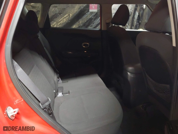 2014 Kia Soul ! with VIN KNDJX3A5XE7702482, listed as a IAAI auction lot 41208512 with 80,741 mi miles. Bid and sale history available at carsss.com. Image 8.