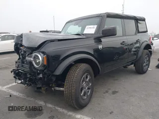 2024 Ford Bronco Big Bend with VIN 1FMDE7BH2RLB44476, listed as a IAAI auction lot 41590106 with 673 mi miles and . Bid and sale history available at carsss.com. Image 19.