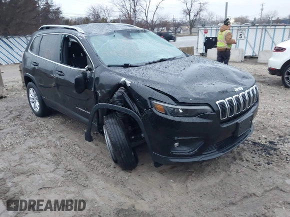 2019 Jeep Cherokee Latitude with VIN 1C4PJMCB8KD367868, listed as a IAAI auction lot 41465306 with 84,250 mi miles. Bid and sale history available at carsss.com. Image 1.